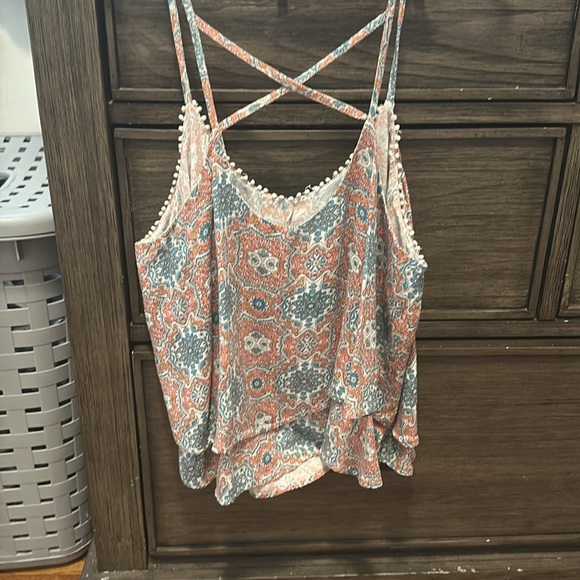 Paisley printed flowy crop top - Picture 2 of 3